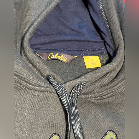 Cabela’s Hoodie - Picture 2 of 2